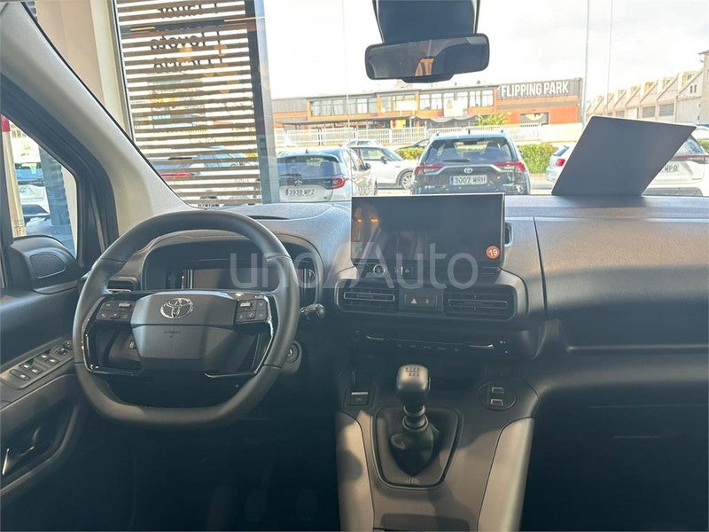 Proace City Family L1 1.5D 5pl. Active