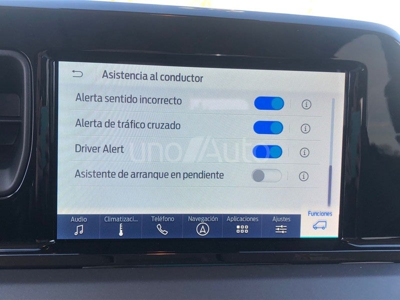 Tourneo Courier 1.0 Ecoboost Titanium