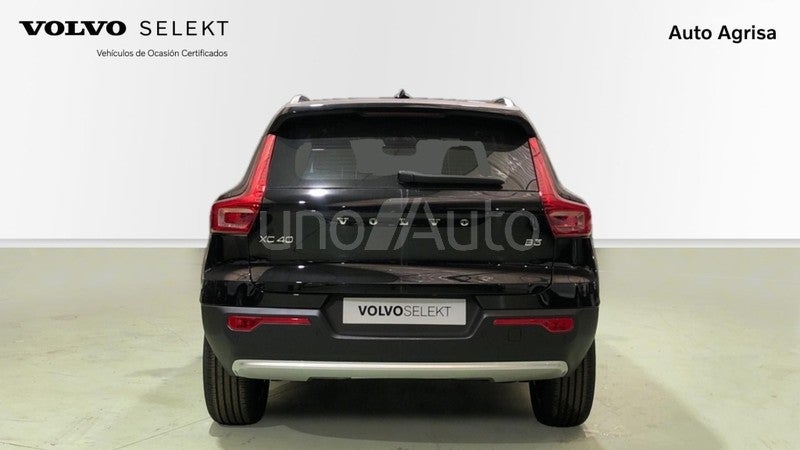 XC40 2.0 B3 MHEV CORE DCT 163 5P