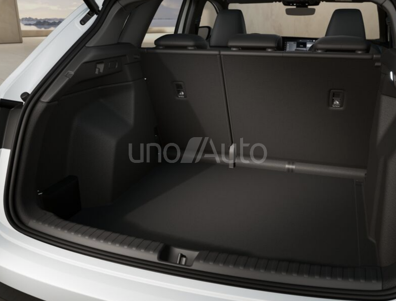 Q4 e-tron performance Advanced 210kW 82KWh