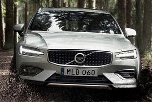 VOLVO V60 Cross Country B5 Ultimate Bright AWD Aut. 250