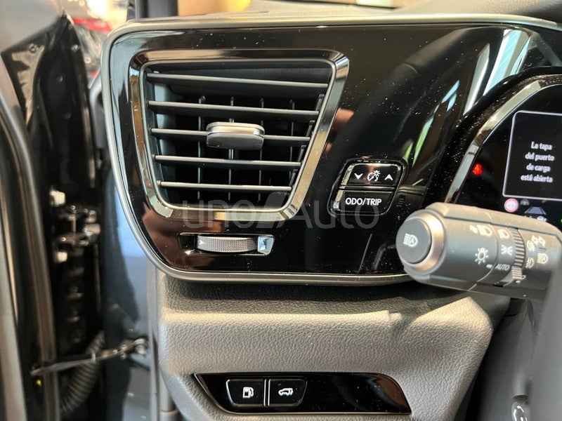 NX 450h+ Premium+ 4WD