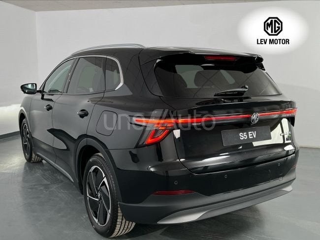 64kWh Luxury
