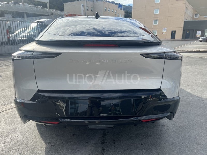 DS Nº8 Étoile FWD 74KWh