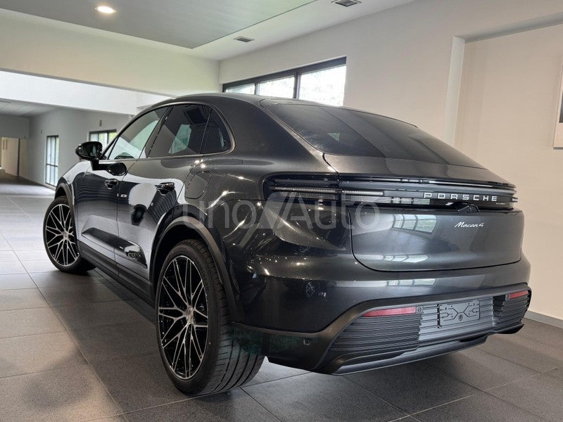 Macan 4