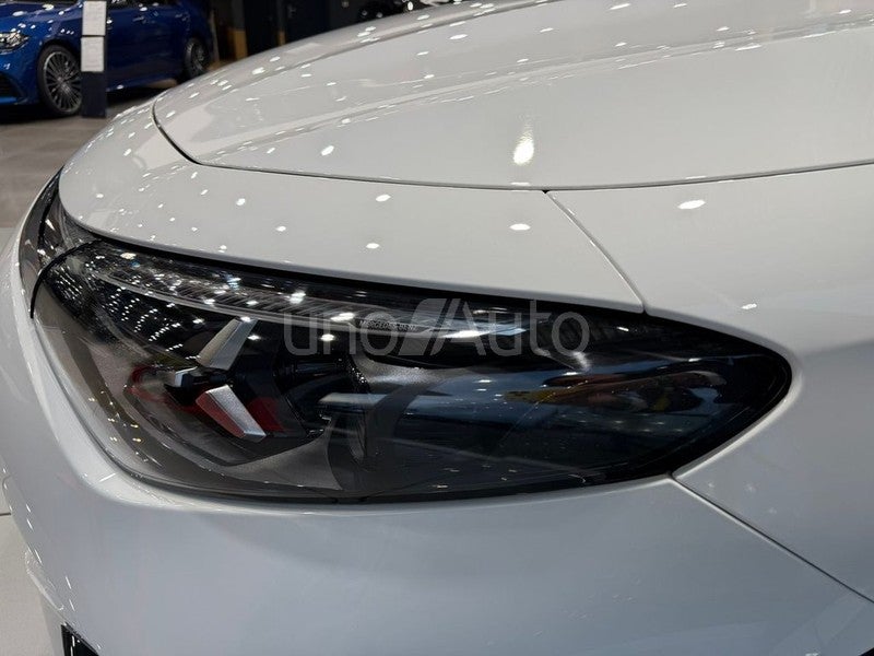 CLA 180 con tecnología híbrida