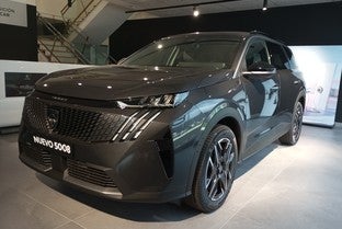 PEUGEOT 5008 SUV Hybrid 136 Allure eDCS6