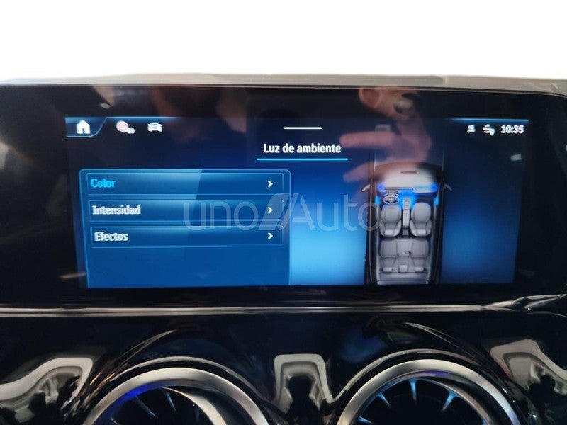 CLASE GLA 250 e con tecnología híbrida EQ
