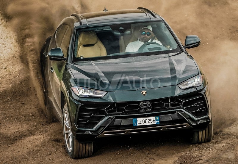 LAMBORGHINI Urus