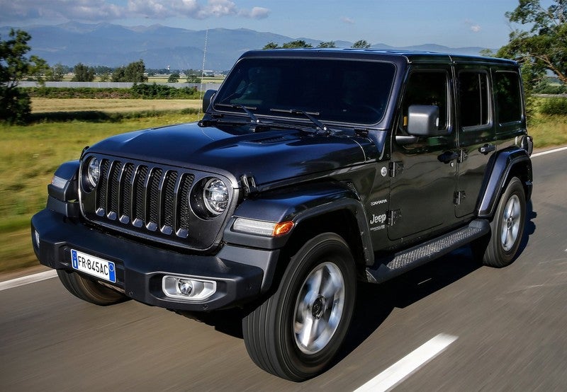 Wrangler Unlimited 2.0T GME Sahara 8ATX