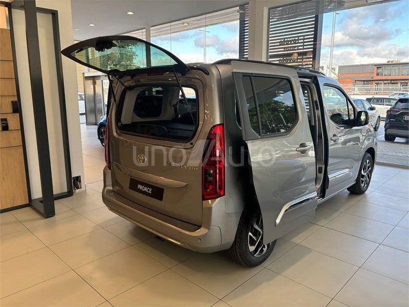 Proace City Family L1 1.5D 5pl. Active