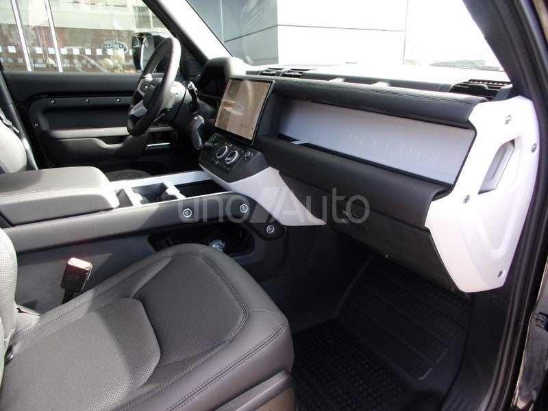Defender 110 3.0D l6 MHEV X-Dynamic SE 350 AWD Aut.
