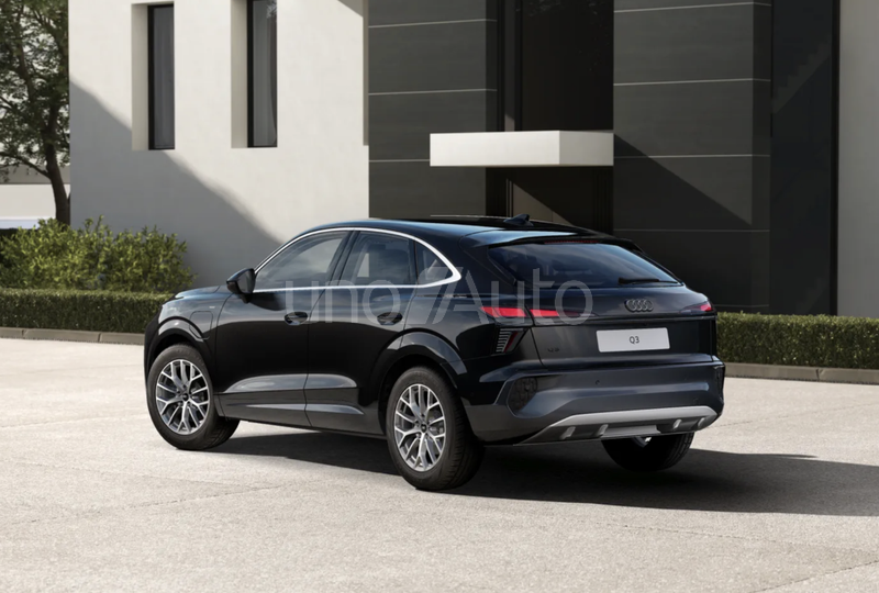 Q3 Sportback e-hybrid Business S tronic 200kW