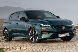 PEUGEOT 308 1.2 Hybrid Allure e-DCS6 145