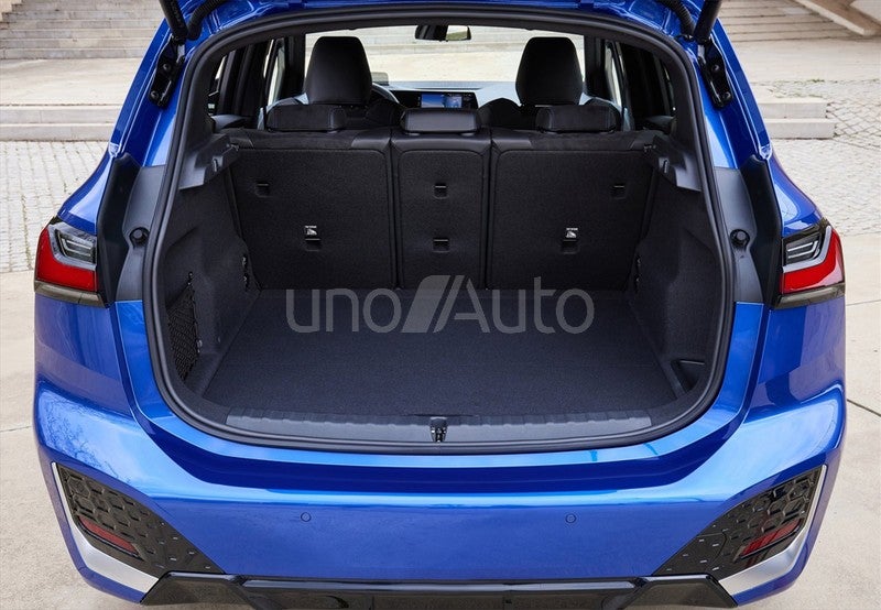 218iA Active Tourer 100kW Luxury Line