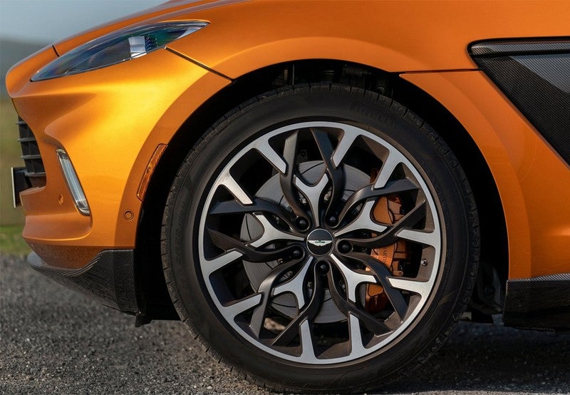 DBX 4.0 AWD Aut.