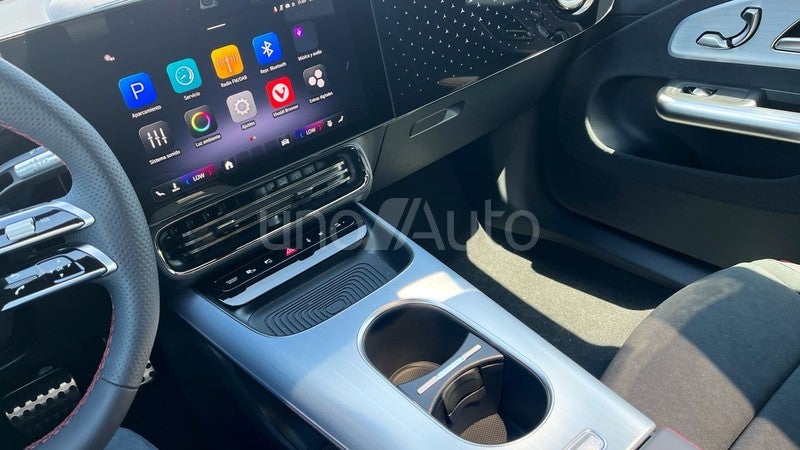 CLA CLA 180 con tecnología híbrida