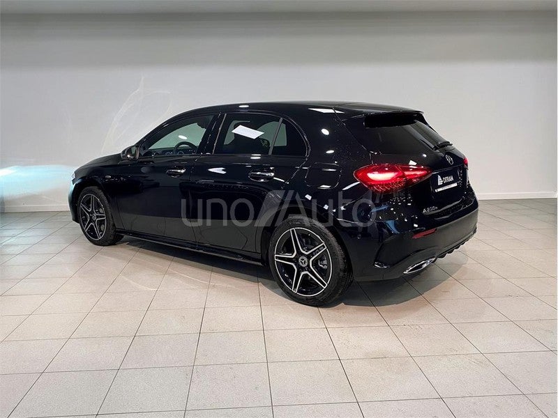 CLASE A 250 e con tecnología híbrida EQ