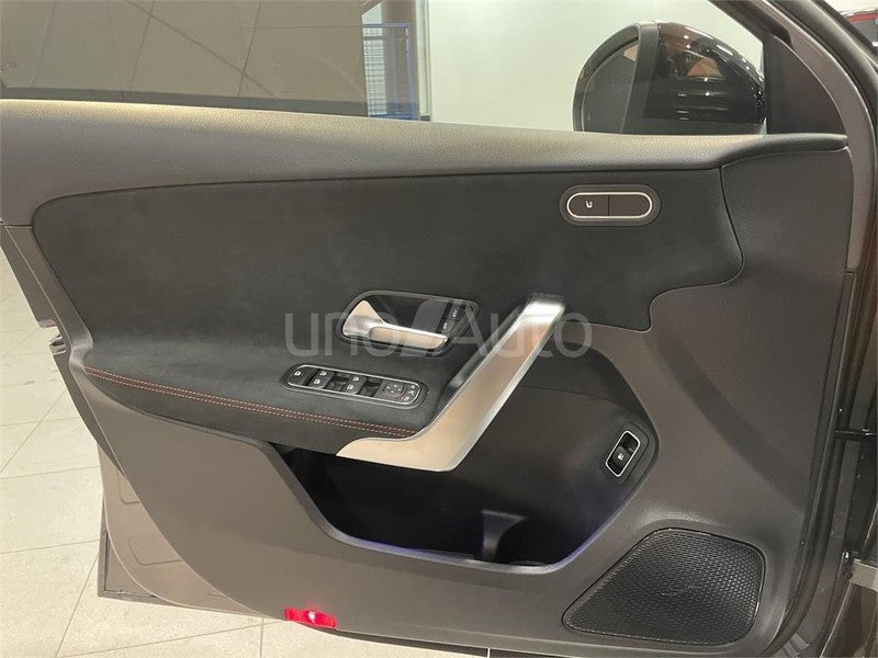 CLASE A 250 e con tecnología híbrida EQ