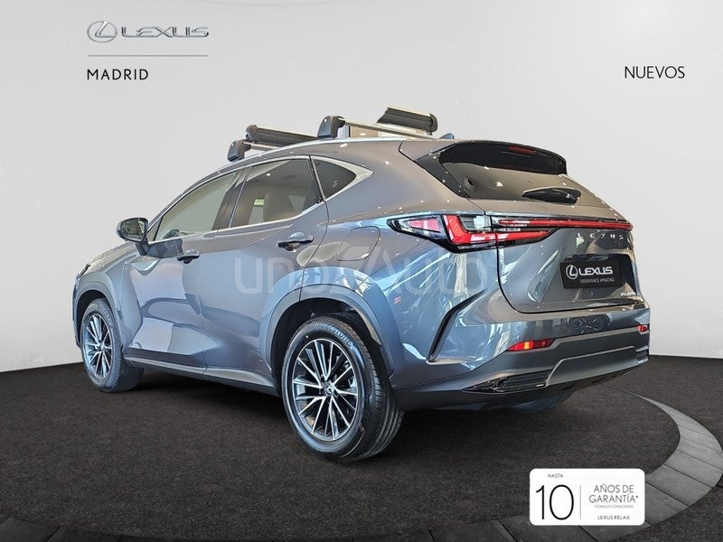 NX 450h+ Premium+ 4WD