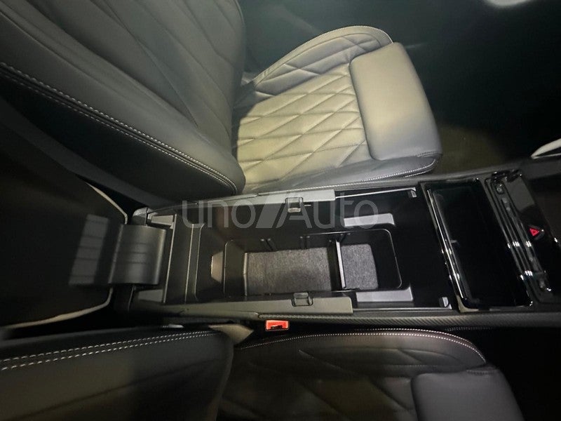 Explorer RWD Rango Extendido Premium  77kWh