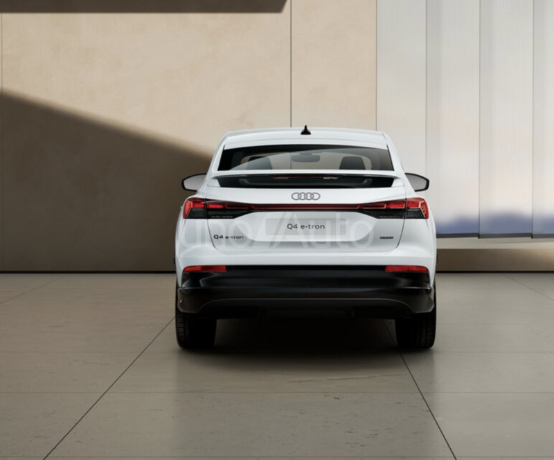 Q4 e-tron Sportback quattro Advanced 220kW 82KWh