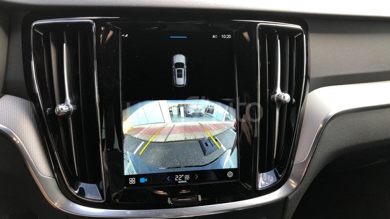 V60 2.0 B4 D PLUS DARK AUTO 197 5P
