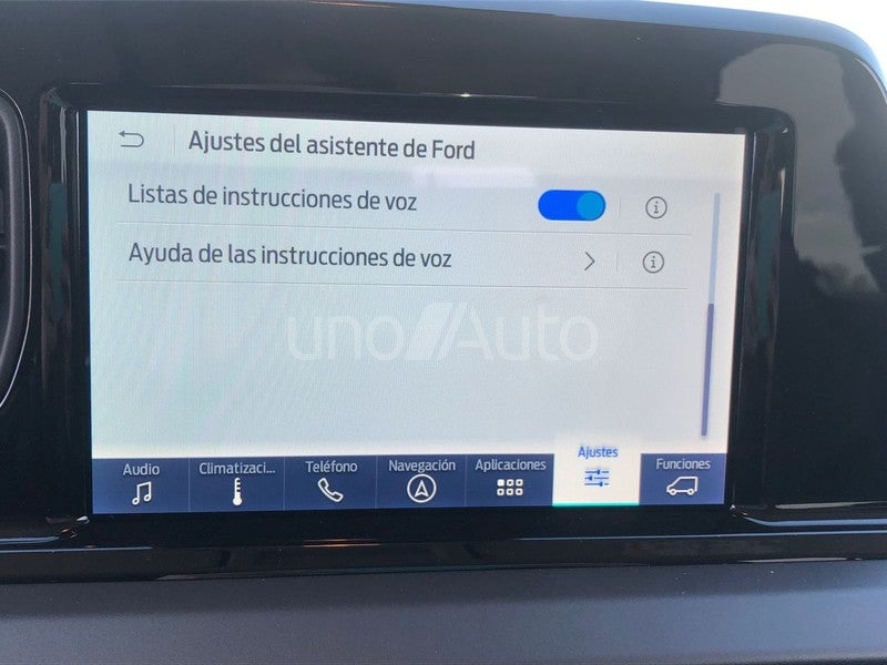 Tourneo Courier 1.0 Ecoboost Titanium