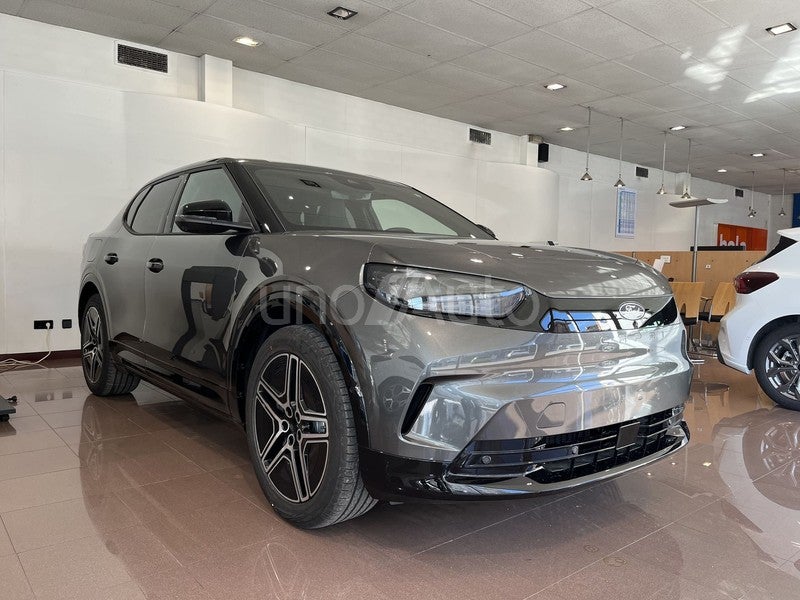 Capri RWD Rango Extendido Premium 77kWh