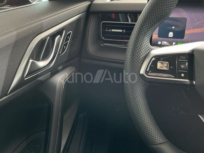HS 1.5 Hybrid + Luxury