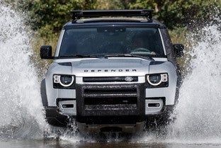 LAND-ROVER Defender 110 2.0 Si4 Standard AWD Aut.