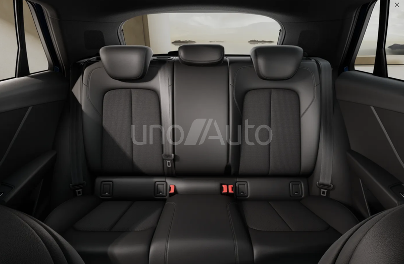 Q2 35 TFSI Adrenalin 110kW
