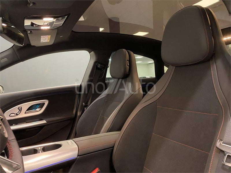 CLASE CLA 220 con tecnología híbrida