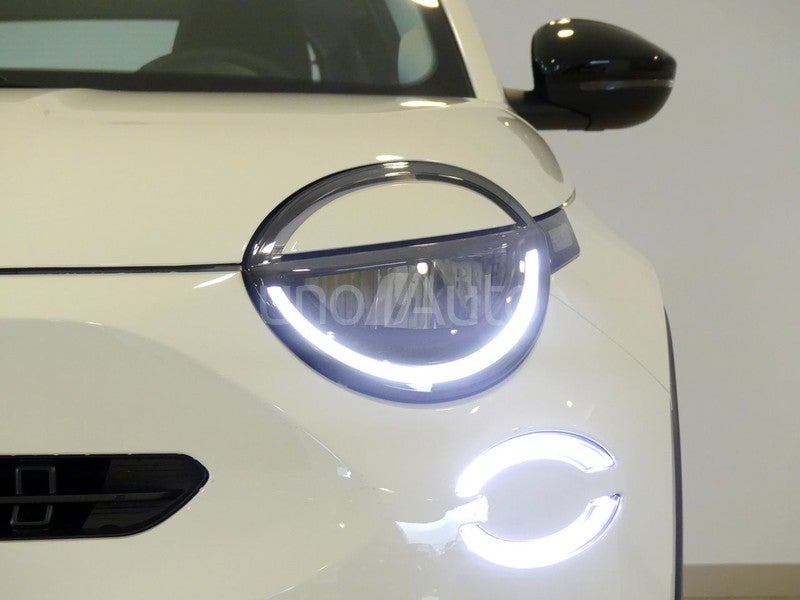 e RED 54kwh 115kw (156cv)