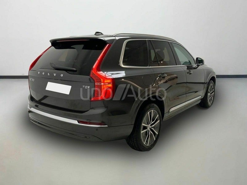 2.0 T8 AWD Core Recharge Auto