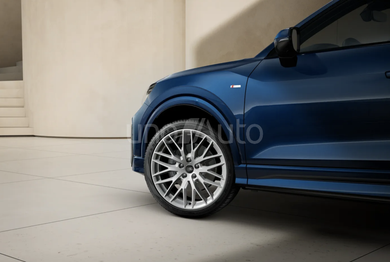Q2 35 TFSI Adrenalin 110kW