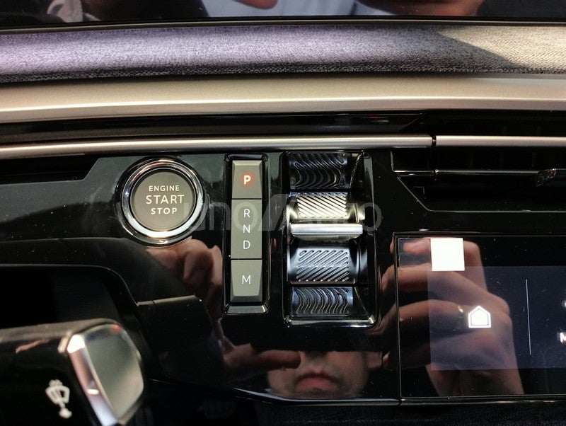 3008 Hybrid 136 Allure eDCS6