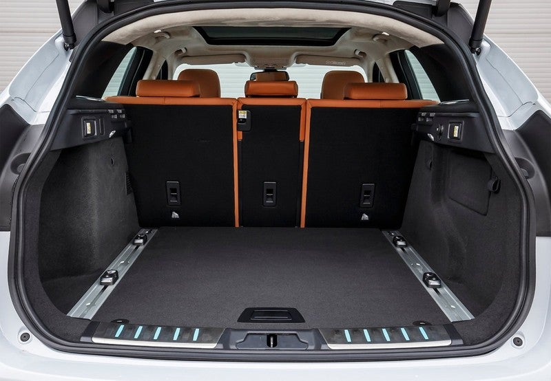 F-Pace 2.0i4D Portfolio RWD 163