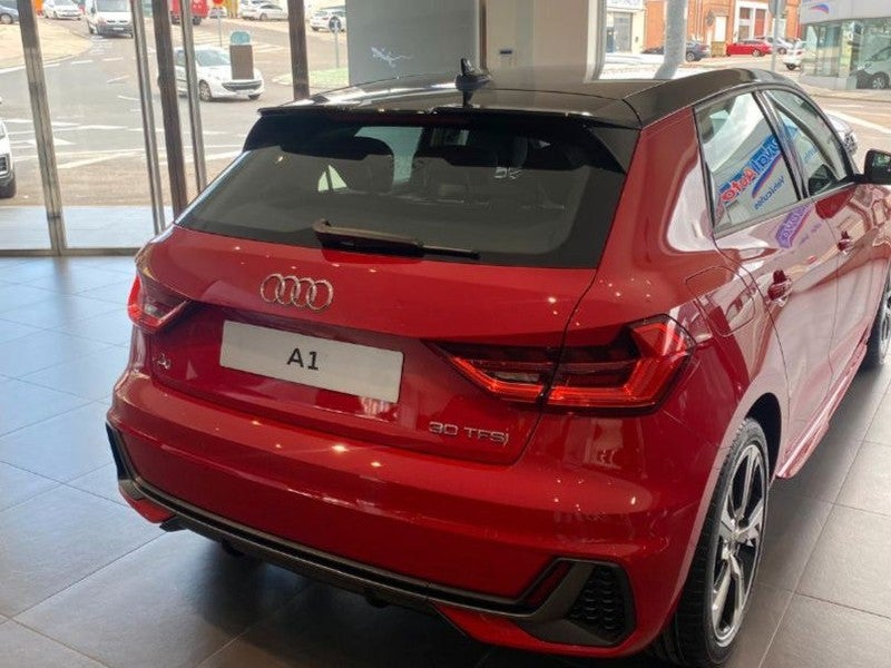 A1 Sportback 30 TFSI Adrenalin