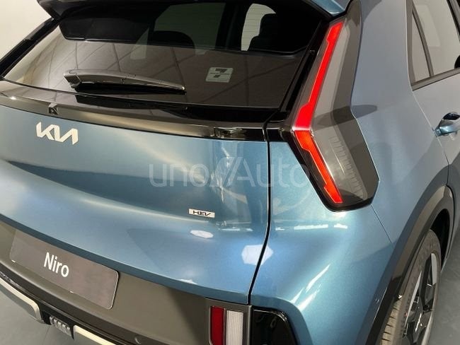 Niro 1.6 HEV Emotion 141