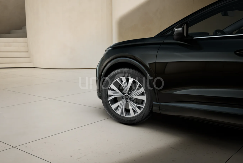 Q4 e-tron 40 Advanced 150kW 63KWh