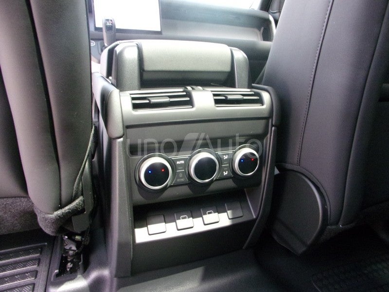 Defender 110 3.0D l6 MHEV S AWD Aut. 250
