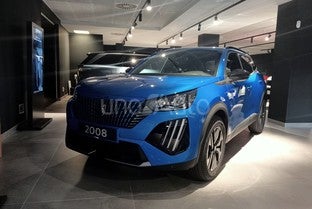 PEUGEOT 2008 Hybrid 136 Allure eDCS6
