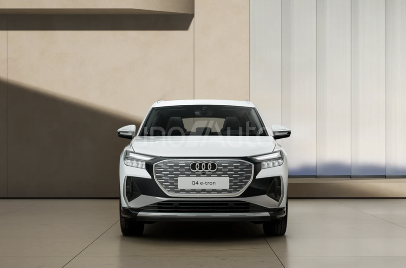 Q4 e-tron 45 Genuine edition 210kW 82KWh