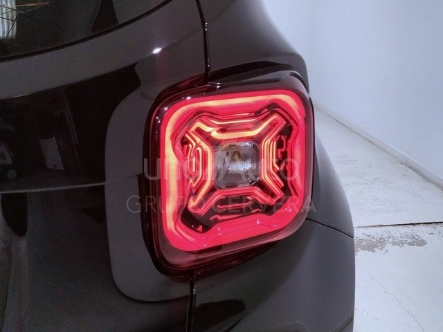 Renegade 1.5 MHEV Summit