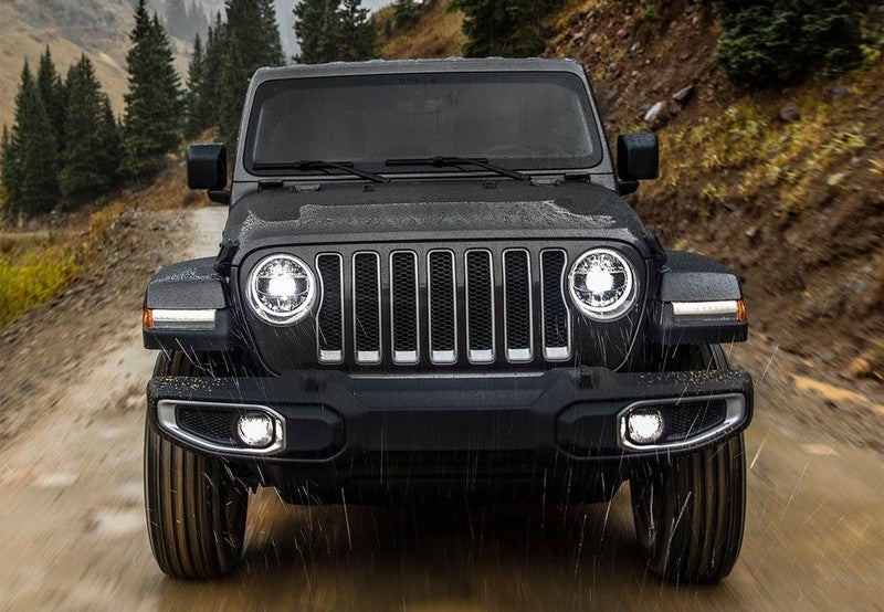 Wrangler Unlimited 2.0T GME Sahara 8ATX