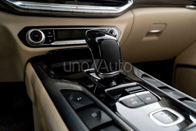 T77 1.5 Premium DCT