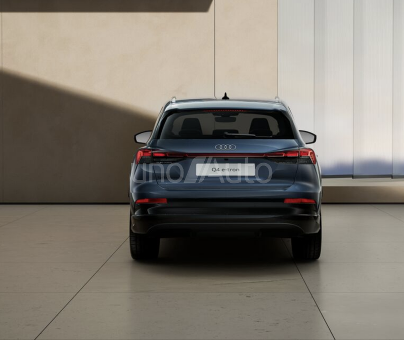 Q4 e-tron performance Advanced 210kW 82KWh