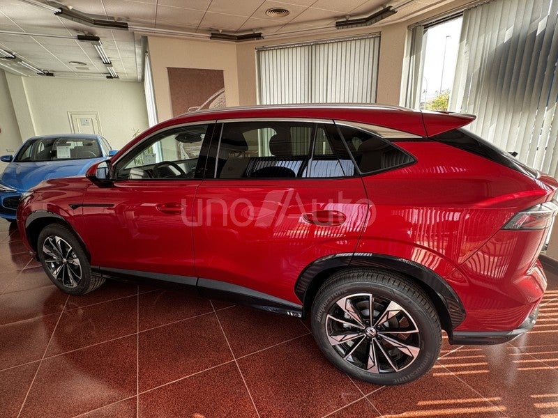 HS 1.5T PHEV COMFORT 272 5P