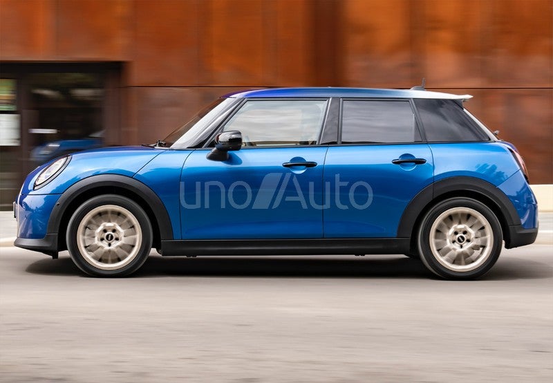 Mini Cooper 5 puertas C Essential Aut.